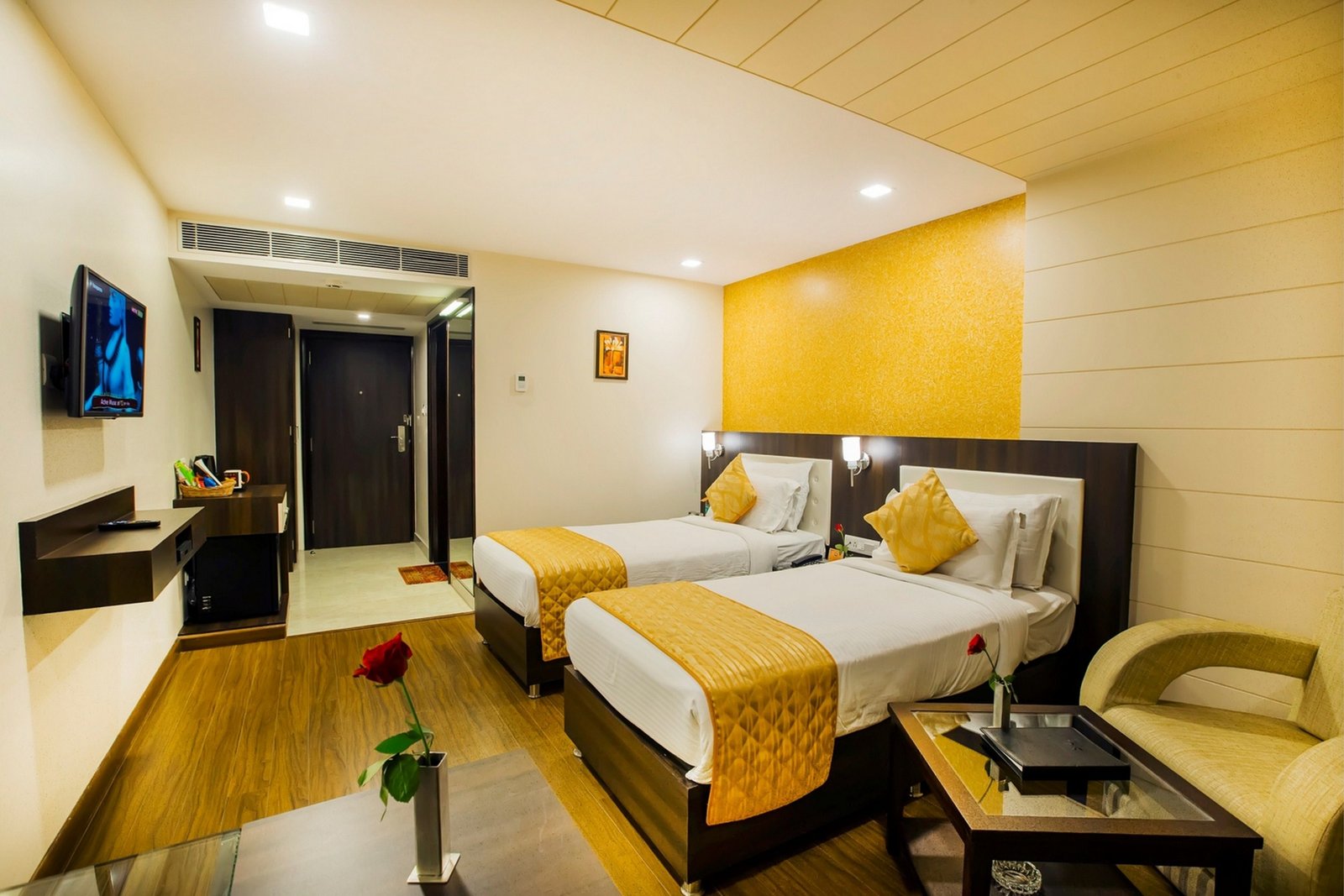 Kapish Luxury Suits-All Pure Vegetarian gallery 5